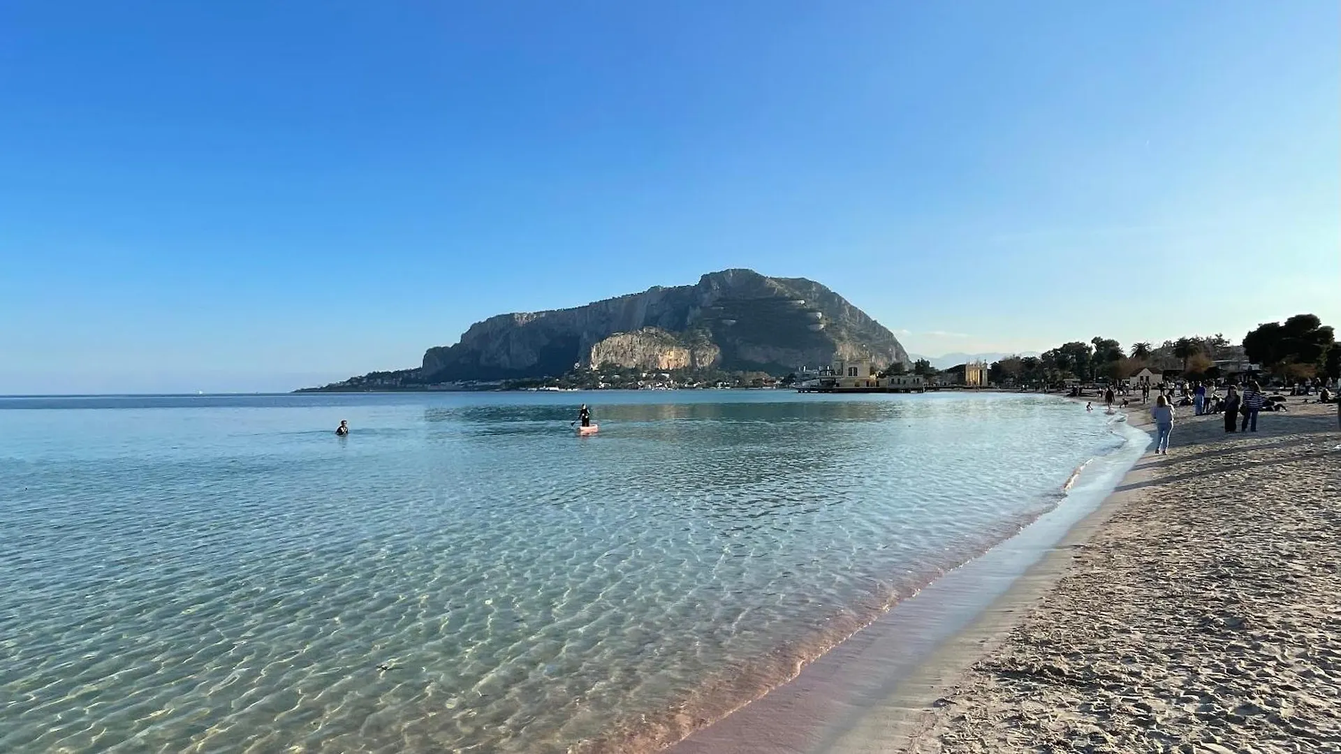Casa Diema 1 Palermo 0*,